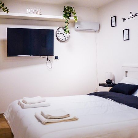 Manzoni 10 Apartament Bari Esterno foto